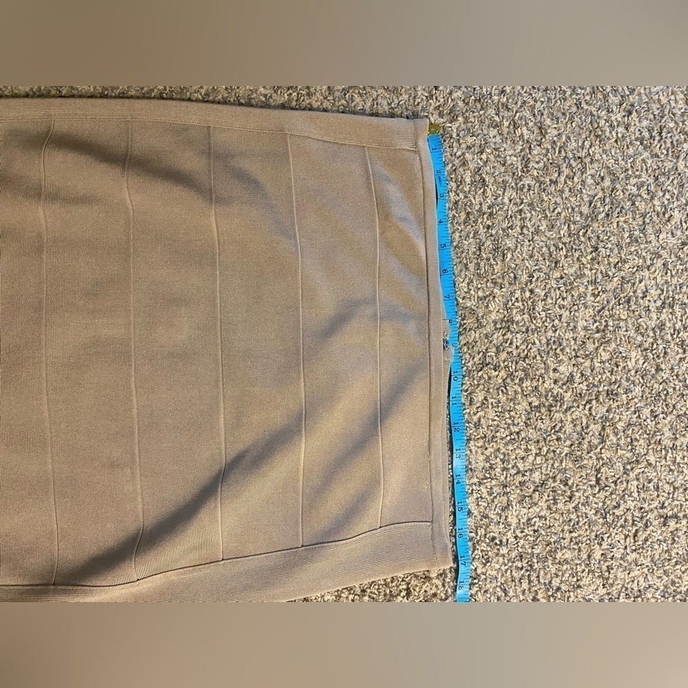 Calvin Klein tan bodycon ribbed pencil skirt | Size Large - Picture 5 of 6
